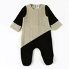 Barboteuses Combinaison bébé à manches longues en coton velours/câble vêtements d'hiver pour enfants pour garçons et filles famille correspondant aux pieds de bébé 230408
