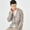 Męskie swetry 2023 Spring Autum marka mody mody męskie sweter sweter czarny koreańsko koreański płaszcze jatusza solidne kolory odzieży męskie