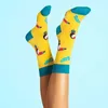 Męskie skarpetki nowatorskie szczęśliwe kreskówki Sock Creative Design Drukuj bawełna zabawna wielkość załoga hip hop Long