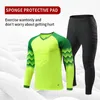 Andra idrottsartiklar Herrfotbollsutbildningsmålvakt Uniformer Kids Soccer Jersey Set Långärmad skyddskläder svampskjorta byxor 231107