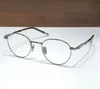 New fashion design round optical glasses 8242 exquisite titanium frame retro shape punk style clear lenses eyewear top quality