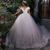 Party Dresses EVALOVE Custom Romantic Sweetheart Neck Beading Ball Gown Wedding Dress 2023 Gorgeous Appliques Court Train Vintage Bridal Gown 0408H23