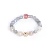 Bracelets de charme Bracelet élégant en pierre de lune grise avec cristal de fraise et quartz de cheveux jaunes pour femmes