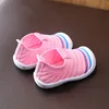 Första vandrare baby första vandrare baby stickade skor småbarn flickor mjuk sula inomhus och utomhus avslappnade skor 1 år zapatos springummer 230407
