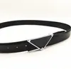 Designer Mens Belt Luxo Ceinture Black Smooth Smooth Fuckle Valentine Day Gift Fashion Leather Woman Woman Designer Belts para Man Designer AAA168