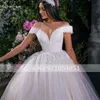 Party Dresses EVALOVE Custom Romantic Sweetheart Neck Beading Ball Gown Wedding Dress 2023 Gorgeous Appliques Court Train Vintage Bridal Gown 0408H23