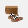 Kinderdesigner-Kleinkind beschuht Babypantoffel-Simulationskaninchenhaarpantoffel-Sommersandelholze Flip-Flops