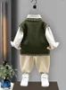 Set di abbigliamento Ragazzi Bambini Autunno Vestito per il tempo libero Gilet in maglia di cotone per bambini Pantaloni 3 pezzi