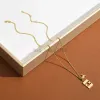 Set di gioielli con anelli per orecchini con collana di design di nuovo stile Orecchini con pendente quadrato placcato oro 18 carati per regalo di gioielli per feste da donna di moda