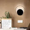 Lâmpadas de parede Luxo de luxo pós -moderno sala de estar iluminação fundo a cabeceira do quarto designer de arco de arco redonda lâmpada de círculo de cobre Round Circle