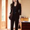 Kvinnors tvåbitar byxor Tesco Velvet Women Pantsuit 2st Single Breasted Blazer Flare Pant Suit Set for Formal Female Chic Business Ropa de de