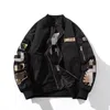 メンズジャケットデザイナー高品質のメンズストリートジャケット2023新しい動物画像刺繍スプライス自動車ジャケット