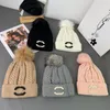 Beanie Mütze Motorhaube Herren Beanie Mütze Damen Herbst und Winter Kleiner Duftstil Neue warme Mode Allgleiches CE-Buchstabe Strickmütze