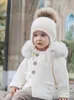 CAPS HATS INS SPANSKA BARN MINK FUR HAT Vinter räv päls boll flätar öronhattpografi rekvisita vintertillbehör för barn baby boy hatt 231108