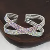 Personalità del braccialetto Catena di strass di cristallo placcato argento e bracciale con cintura incrociata elasticizzata da donna in lega intarsiata