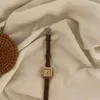 Zegarek na rękę proste klasyczne kobiety małe tarcze kwadratowy vintage zegarek cienki skórzany pasek elegancki kwarcowy kwarcowy prezent