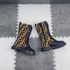 2023 Winter Trend Zagraniczny handel klasyczny buty moda zwykła List Sprawdź pełne płaskie koronkowe buty dziecięce, rozmiar 26-35 cm Q27