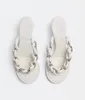 2023 New Women's Flat Slippers Clip Toe Design Beach Sandals Classic Buckle Decoration Multi-Color Non Slip Sola