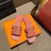 Sıkıcı Tasarımcı Kadınlar Slaytlar Düz kaydırıcılar Yaz Sandalları Sandale Ayakkabıları Bayanlar Klasik Marka Gündelik Kadın Dış Din Deri Plajı Gerçek Deri En Kalite 10A Kutu