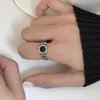 우정 반지 클래스 반지 레트로 로마 숫자 기하학적 보석류 복원 고대 방법 스터드 반지 여성을위한 커플 반지 갈기 레이스 밴드 링 01