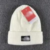 Diseñador de moda MONCLiR 2023 Otoño e invierno Nuevo sombrero de lana de punto Sombrero de punto de lujo Sitio web oficial Versión 1: 1 Gorro artesanal 43 Color 078