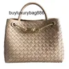 Luxury Handbag Botteg Andiamoes Small Design Metal Rope Buckle Leather Woven Tote Bag One Shoulder Portable stor kapacitet Vegetabilisk korg Bun Kvinnor