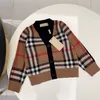 Primavera e autunno nuovo maglione scozzese classico a maniche lunghe per bambini maglione girocollo moda casual commercio estero abbigliamento per bambini taglia 100-150 cm A16