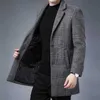 Jaquetas masculinas 2024 roupas de marca inverno cashmere xadrez jaquetas homens inteligente casual moda único breasted oversized trench coat S-4XLzln231108