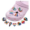 Parti di scarpe Accessori Consegna veloce Sport Croc Charms Fibbia Decorazioni in pvc per zoccoli Decorazione Drop Shoes Dhqqe