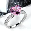Pierścienie klastra modny kształt serca ślub cyrkon dla kobiet romantyczny różowy zaręczyny dziewczyna żeńska metalowa pierścionka biżuterii