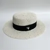 قبعات واسعة الحافة القبعات دلو السيدات القبعات المسطحة المسطحة للترتر النحل الصغيرة القبعة القبعة الرجعية الذهب مضفر القبعة الإناث sunshade Shine Cap Rh 230408