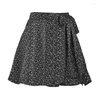 Spódnice polka kropka satynowa krótka spódnica kobiet w stylu koreański moda mikro jedwabny rozkloszowany czarny mini kawaii ubranie dla szkolnej dziewczyny