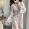 Mulheres Sleepwear 3 PC Lace Pijama Set Mulheres Strap TopShorts Bathrobe Sleep Terno Lingerie Verão Impressão Rayon Pijamas Casa Roupas