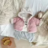 Kurtki Dzieci Kurtki dla dziewcząt płaszcz zimowy chłopiec z kapturem ubrania Ubrania Born Baby Owewear Stroje dzieci