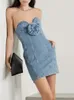 Vestidos casuais sexy strapless 3d flor denim vestido mulheres sem mangas retalhos floral mini magro elegante festa noite clube