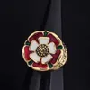 NANASPACE - Western Empress Dowager VIVI Peinture de cuisson colorée en émail plaqué or Saturn Buchelati Style Flower Ring