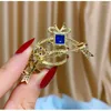 Brooches 2023 Year's Christmas Blue Zircon For Women Gift Colorful Ribbon Brooch Elegant Festive Pin Temperament Luxe Broche