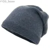 Шапка-бини/кепка с черепом, осенне-зимняя женская шапка, новые простые мягкие тонкие вязаные шапки, уличная теплая, непроницаемая для холода модная кепка с капюшоном YQ231108