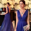 Royal Blue Chiffon Mother of the Bride Dresses V-Neck golvlängd Draped Sash Mother's Dress Wedding Guest Ealegant Prom Dresses klänning