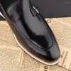 Geklede schoenen Amazing Black Deluxe Heren Casual rundlederen loafer Mannelijke monniksriemgespen Dagelijks schoeisel Mode Exquisite