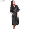 Indumenti da notte da donna Taglie forti S-3XL Kimono di seta Accappatoio Accappatoio da donna Abiti da damigella d'onore in seta Abiti sexy blu navy Abito in raso Vestaglie da donnaL231109