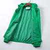 デザイナーメンズジャケットメン用の春のスタイル女性ウィンドブレイカーコート長袖のファッションジャケットジッパー文字印刷物防水コート