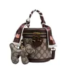 2024 Nieuwe Designer crossbody-schoudertas voor dames, Hot Advanced-stijl, oude bloemenemmertas