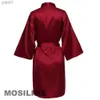 Women's Sleepwear Wedding Party Team Bride Robe With Black Letters Kimono Satin Pajamas Bridesmaid Bathrobe SP2000L231109