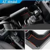 Organizer per auto per Suzuki Jimny 2019 2020 Car Center Console Coppa porta carte di telefono scatola di immagazzinaggio vassoio del cambio Organizer AT / MT modello Q231109