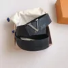 Kalvläder designer bälte för affärsman mångsidig 40mm reversibelt bälte bälte legering spänne klassisk stil med låda