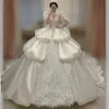 Kogel jurk trouwjurken bloem kralen pure kristal nek kristal kralen toegewezen bruidsjurken kanten vlek stain lense ontwerper vestido de novias