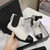 Women Boots Designer الكاحل الحذاء الشتاء دافئ تشيلسي بذور سميكة أحذية البذور البقر البقر من الجلد جوارب فارس دراجة نارية مع مربع