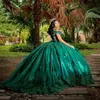 Emerald Green graciös quinceanera klänningar eleganta applikationer ballkleider off axlar glänsande födelsedag vestido de debutante 15 anos prom klänning vestidos de xv anos