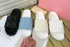 Pantofole firmate Piattaforma colorata Sandali alla moda Pantofola in pelle Parigi Sandalo Blooms Stampa geranio Sandali neri Scarpe da spiaggia Scivolo ujy